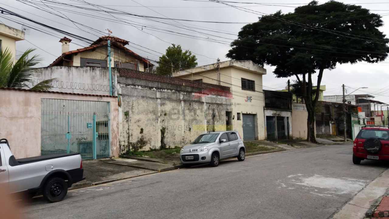 Entrada pela rua de trás 