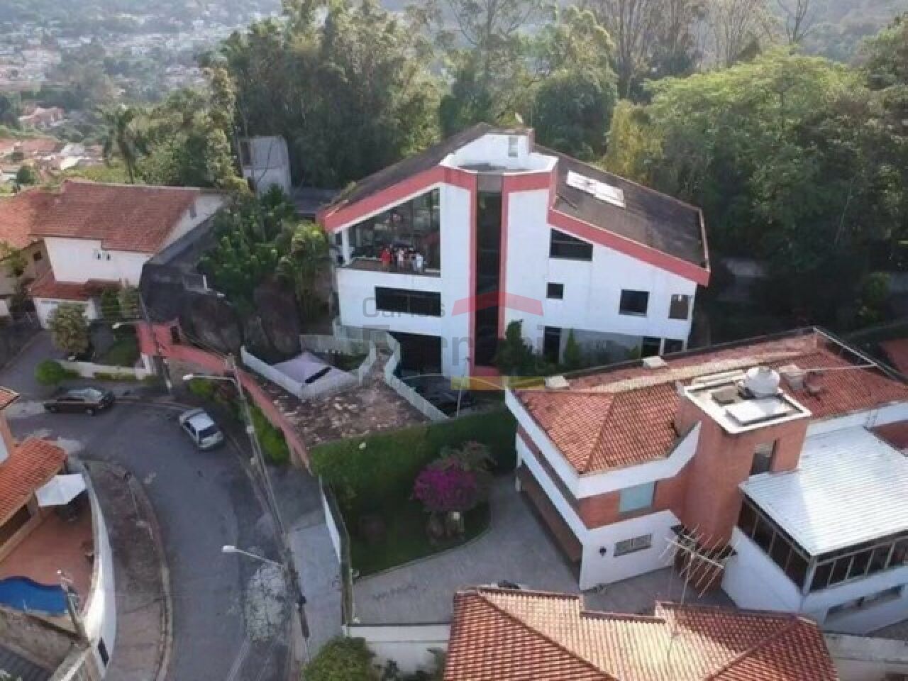 Foto 0